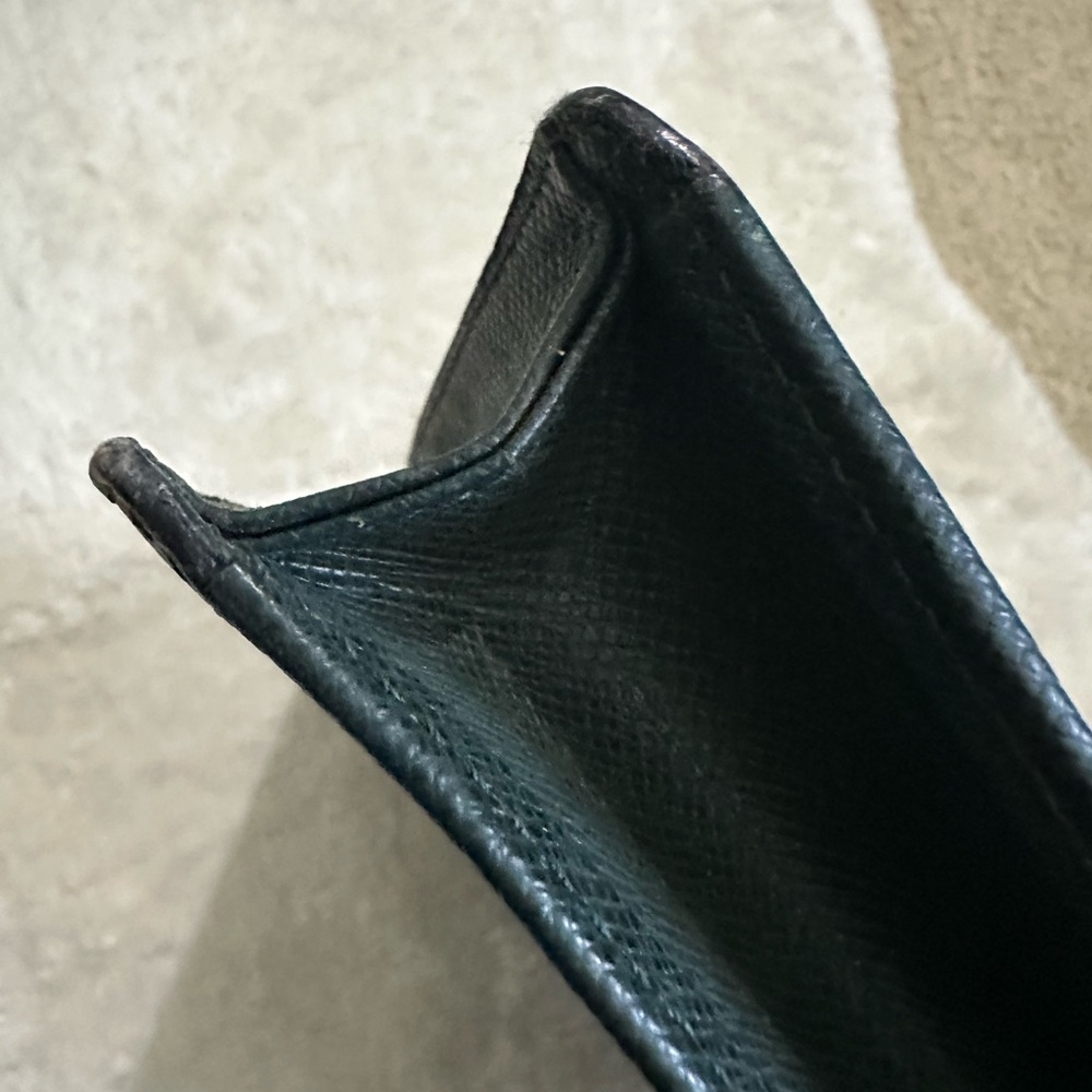 Louis Vuitton Large Green Taiga Leather Briefcase - Picture 4 of 12